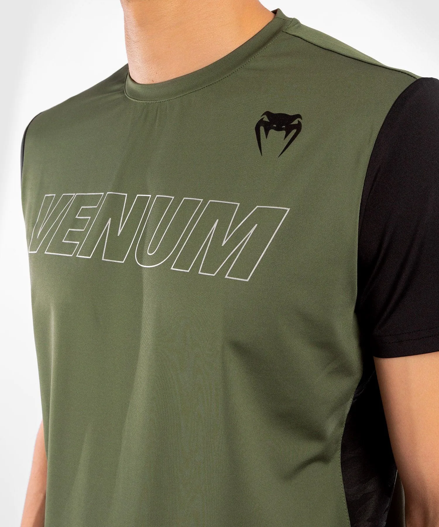 Camiseta Dry-Tech Venum Classic Evo - Caqui/Plata