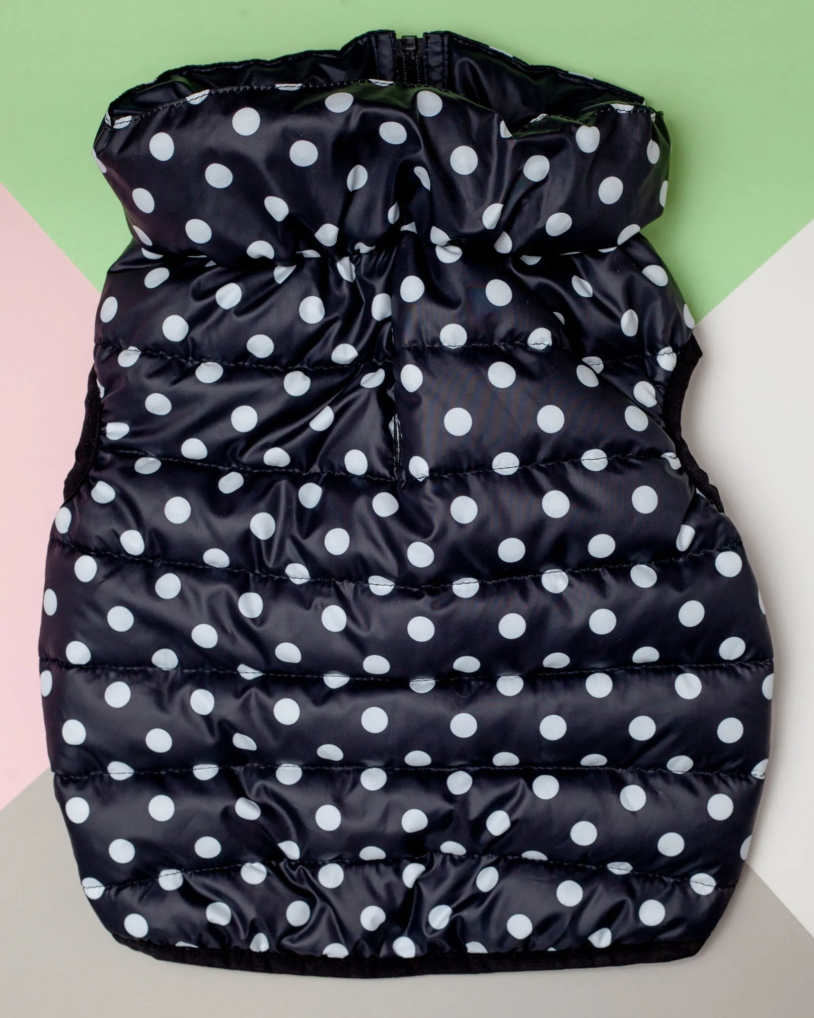 Reversible AiryVest in Black   Black Dot (DOG & CO. Exclusive) (FINAL SALE)